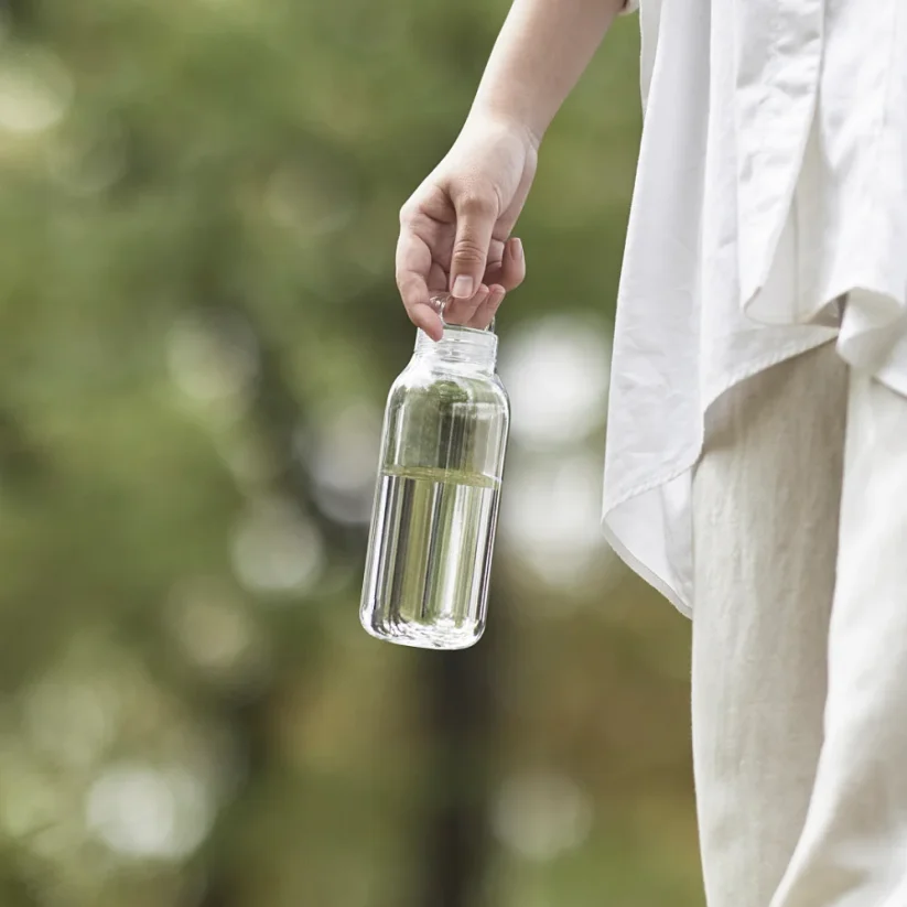 Kinto plastová láhev na vodu 500 ml čirá