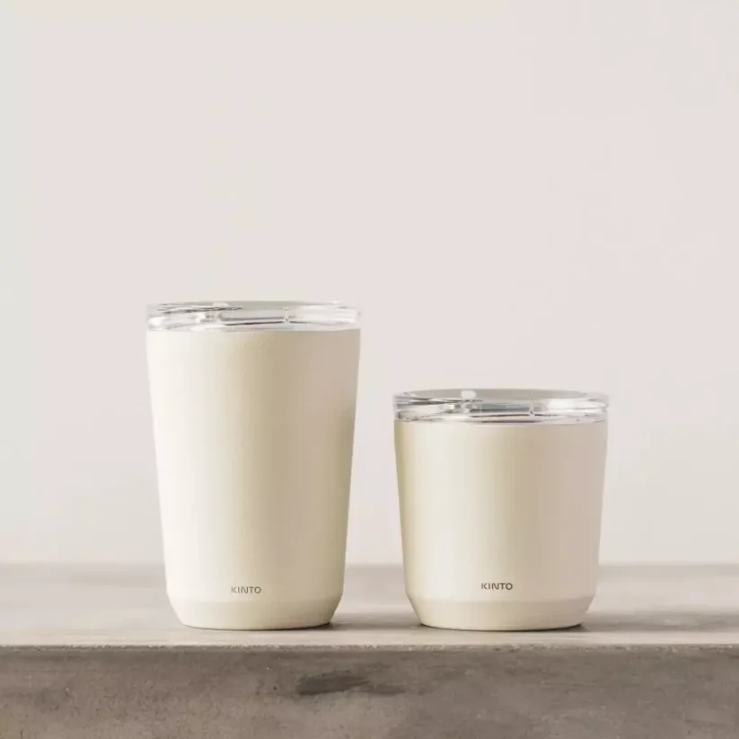 Kinto To Go Tumbler termohrnek bílý 360 ml