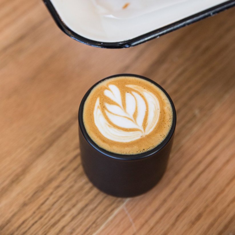 Hrnček Fellow Monty Cortado 130 ml čierny