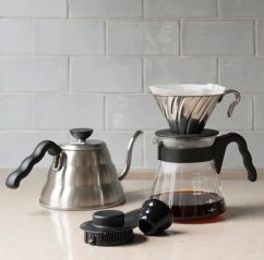 Hario ocelový dripper V60-02