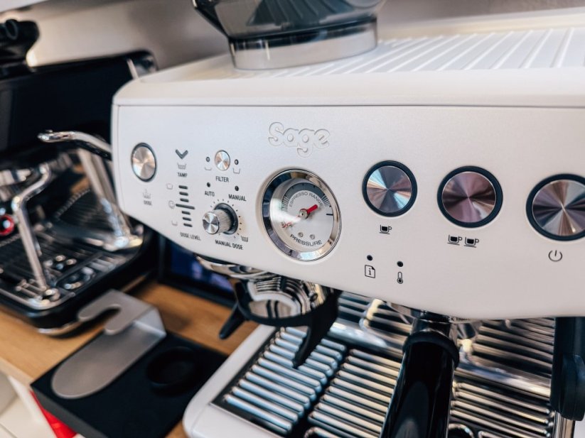 Kávovar Sage SES876SST White