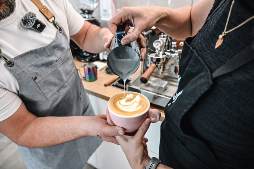Baristický kurz latté art ADVANCED (pro pokročilé) - Termíny: Dárkový poukaz