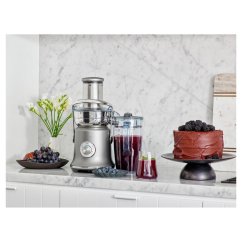 Odšťavovač ovocia SJE830 - NUTRI JUICER COLD XL