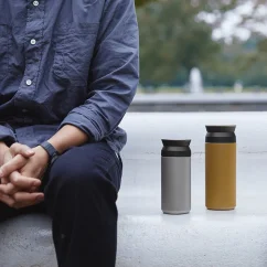 Kinto cestovní termoska žlutá 500 ml