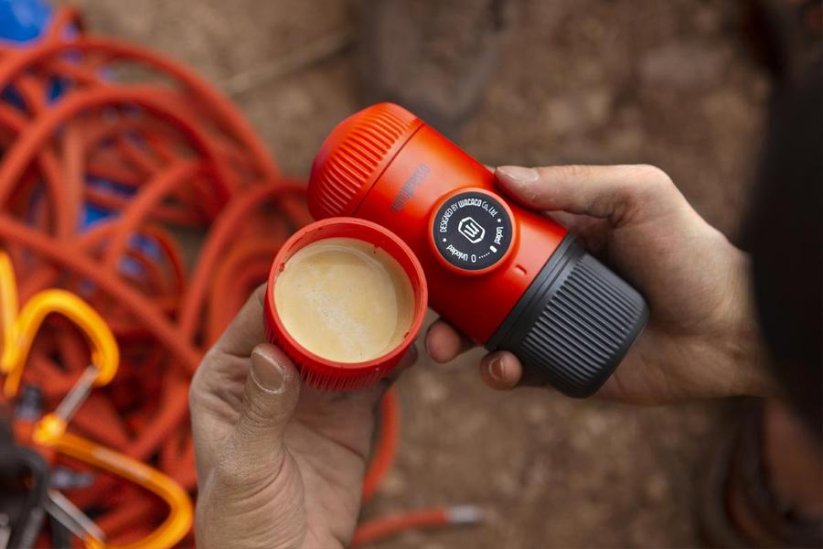 Wacaco Nanopresso - Lava Red + obal zdarma