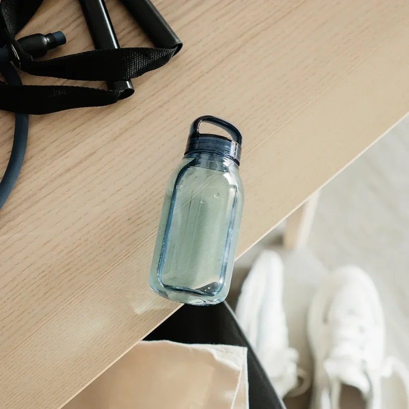 Kinto plastová láhev na vodu 300 ml modrá