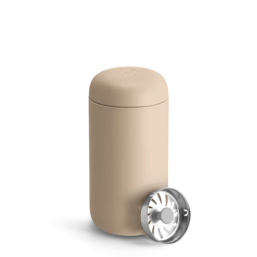 Fellow Carter Move Hrnček 355 ml béžový