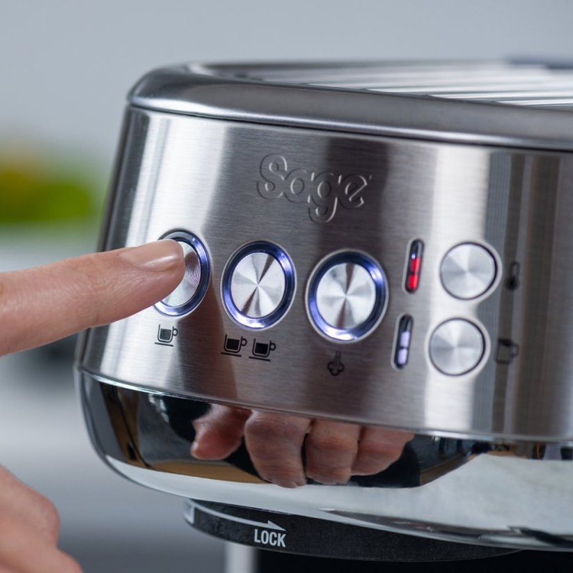 Kávovar Sage BAMBINO™ PLUS SES500BTR