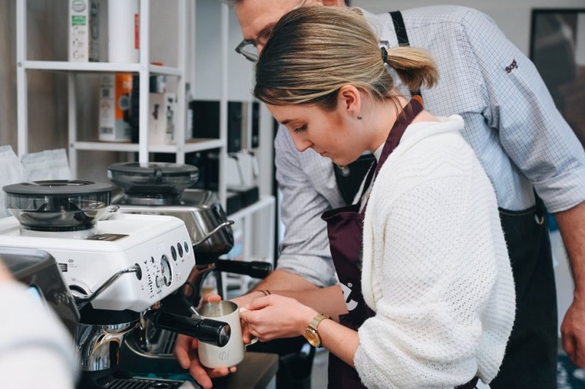 Sage Barista kurz - příprava espressa a cappuccina - Termíny: 20.9.2026 Praha - Tom