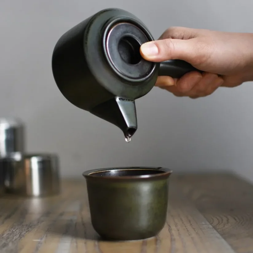 Kinto LT Kyusu konvička na čaj černá 300 ml