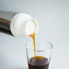 Kinto CAPSULE Cold Brew karafa biela 1000 ml