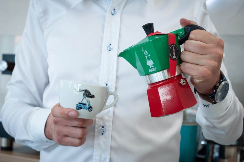 Bialetti Moka Express Italia 6 porcí